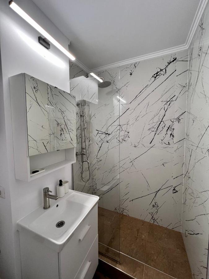 Ancodirect Apartments Рэдэуци Экстерьер фото